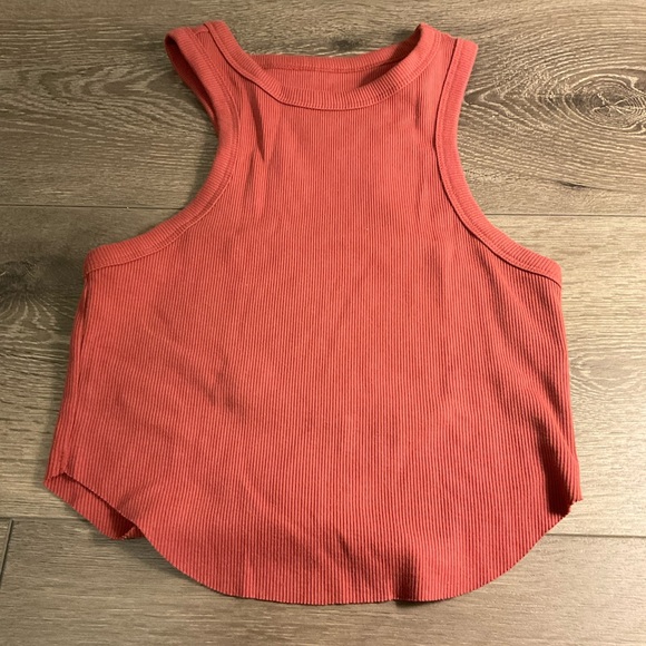 Tops - Picture 2 of 5